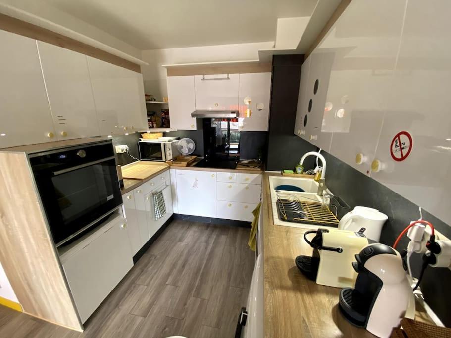 Logement Cosy, Situe Entre Ciel Et Mer Vence Ngoại thất bức ảnh